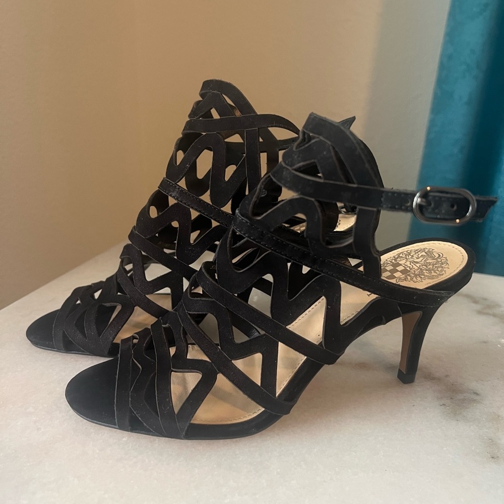 New Black Vince Camuto Heels size 5.5